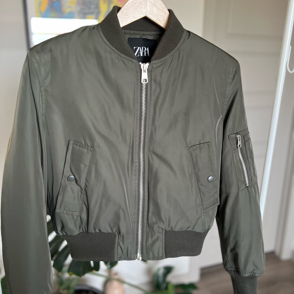 Zara Cropped Green Olive Puffed Bomber Jacket sz XS
